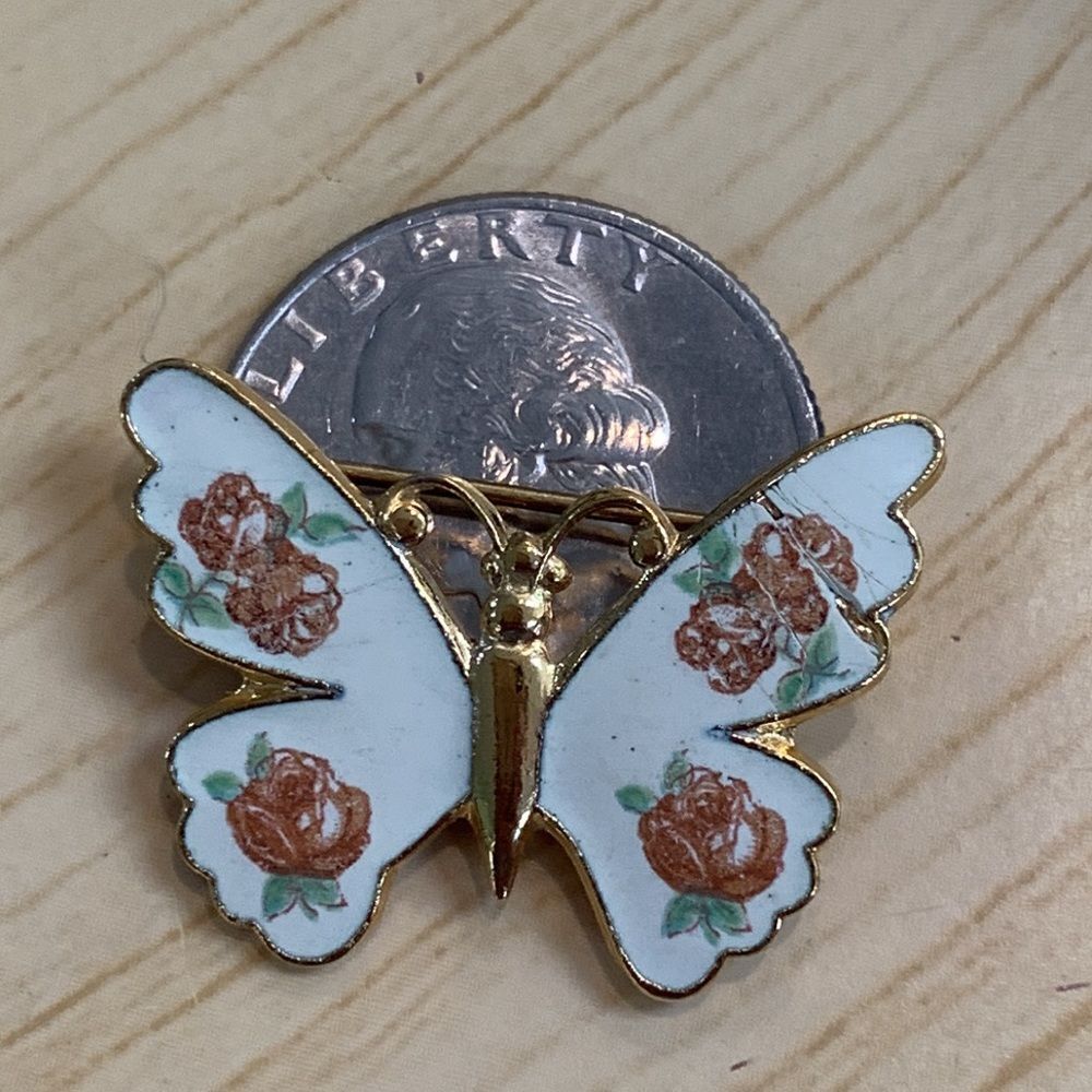 Butterfly Pendant - Picture 3 of 3